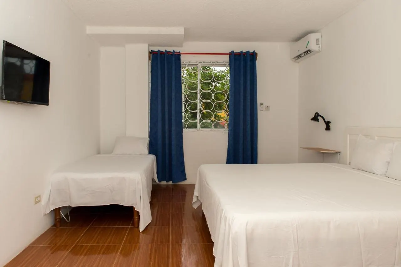 Reggae Hostel Montego Bay 0*,